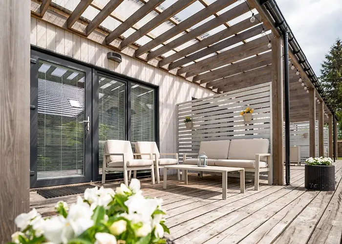 公寓 Tesknoty 10 *