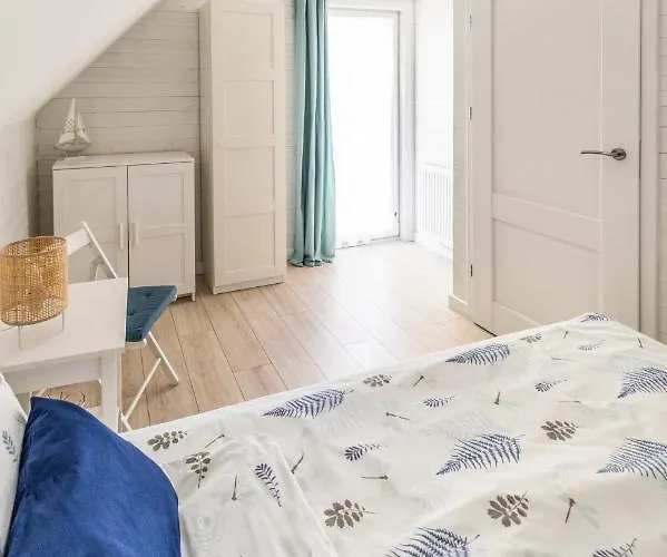 Tesknoty 10 公寓 Dziwnów